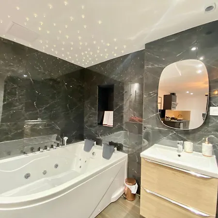 Апартаменти Escapade Detente Avec Balneo -043 *